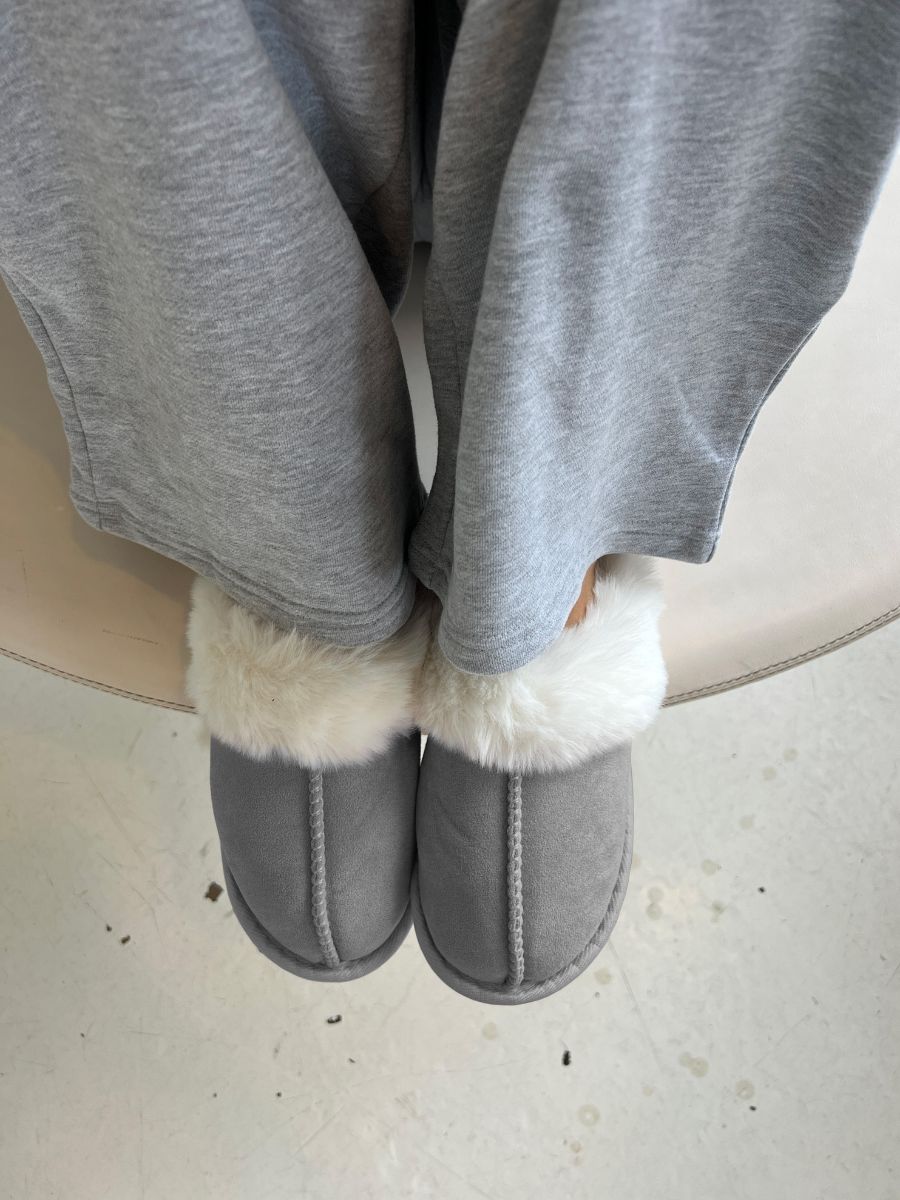 Slippers - Gray