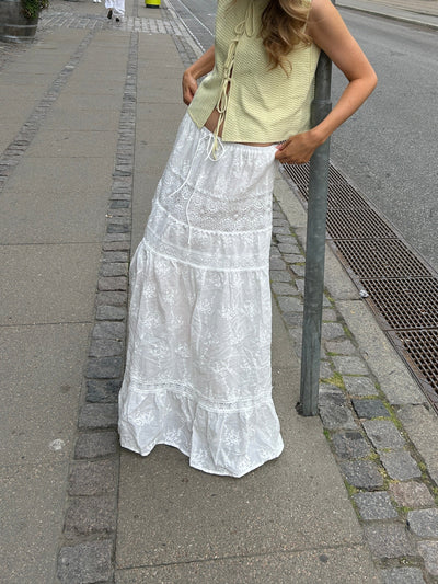 Kaya lace maxi skirt - White