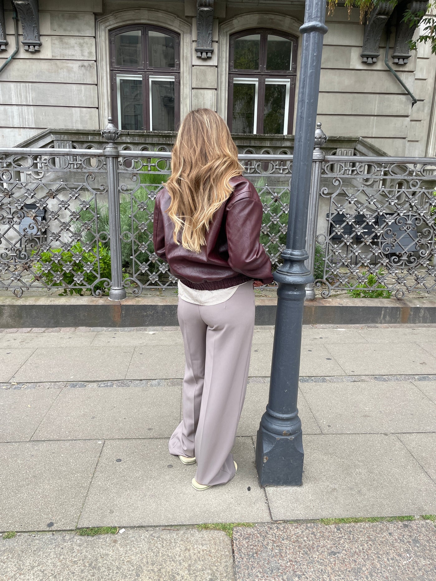 Kaia low-rise suit pants - Lilac beige