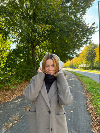 Sia plush ear warmers - White