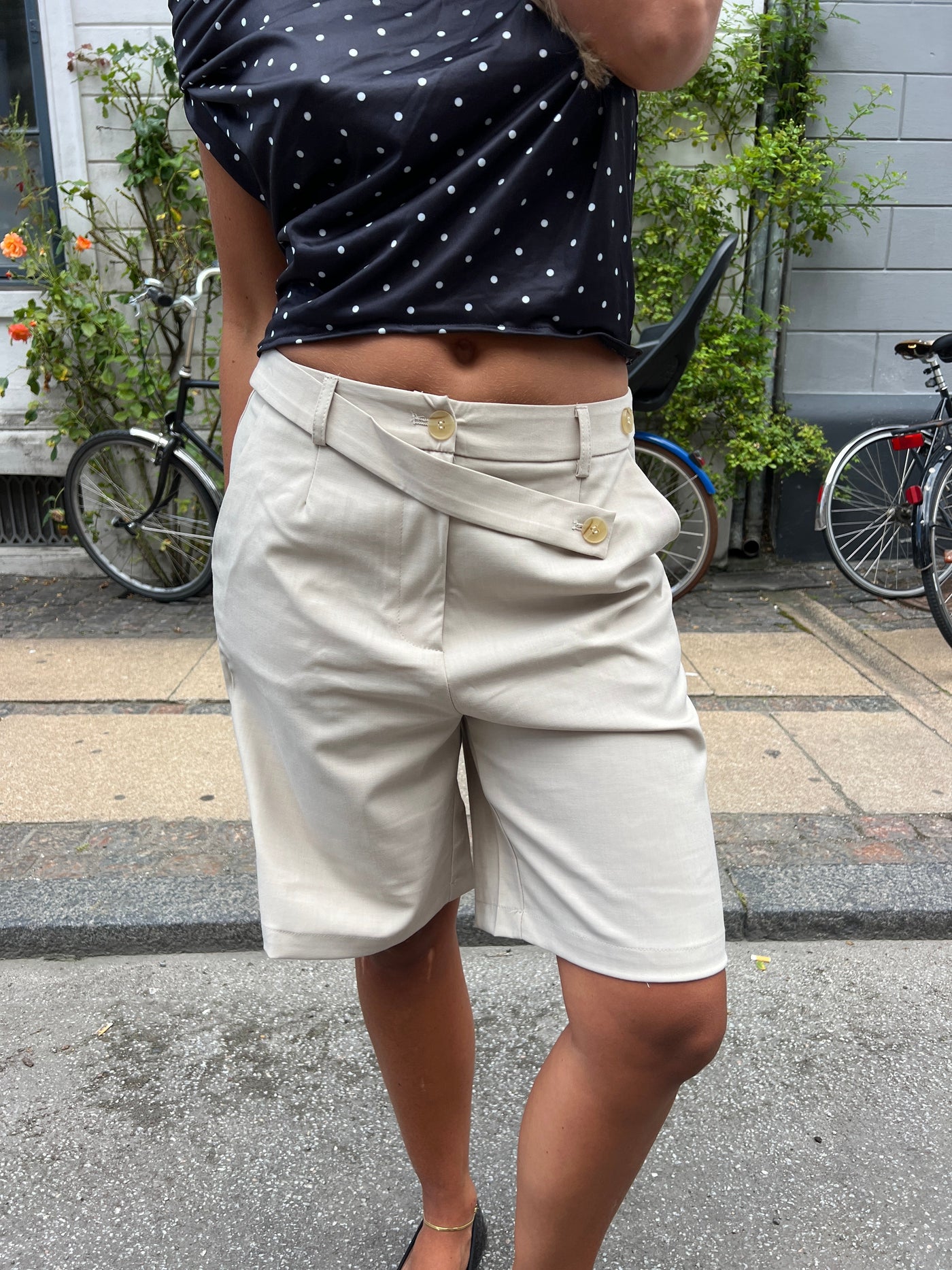 Mira bermuda shorts - Beige