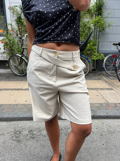 Mira bermuda shorts - Beige