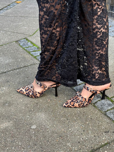 Leopard pumps