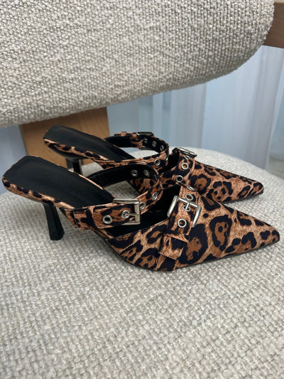 Leopard pumps
