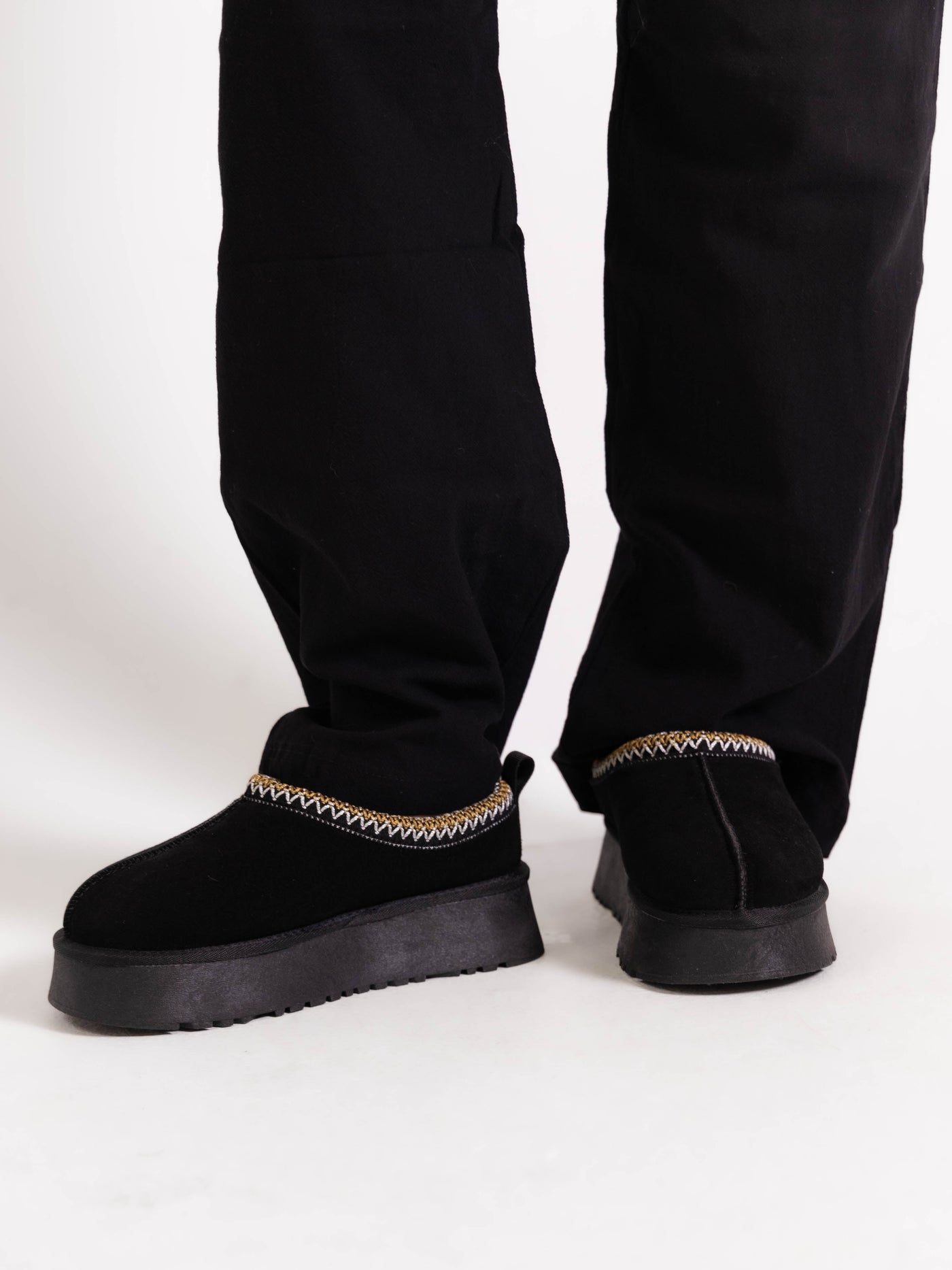 Tora platform teddy shoe - Black
