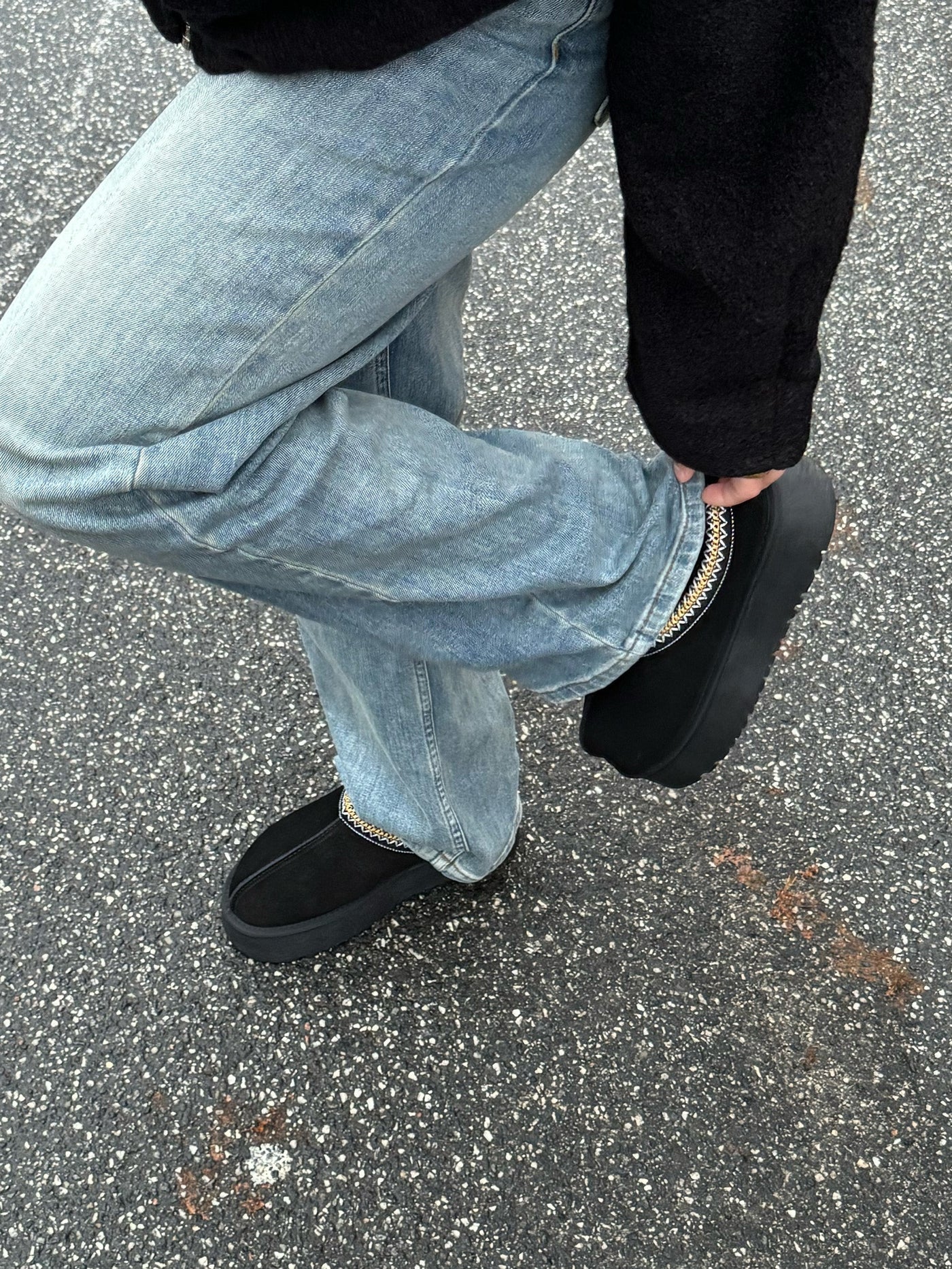 Tora platform teddy shoe - Black